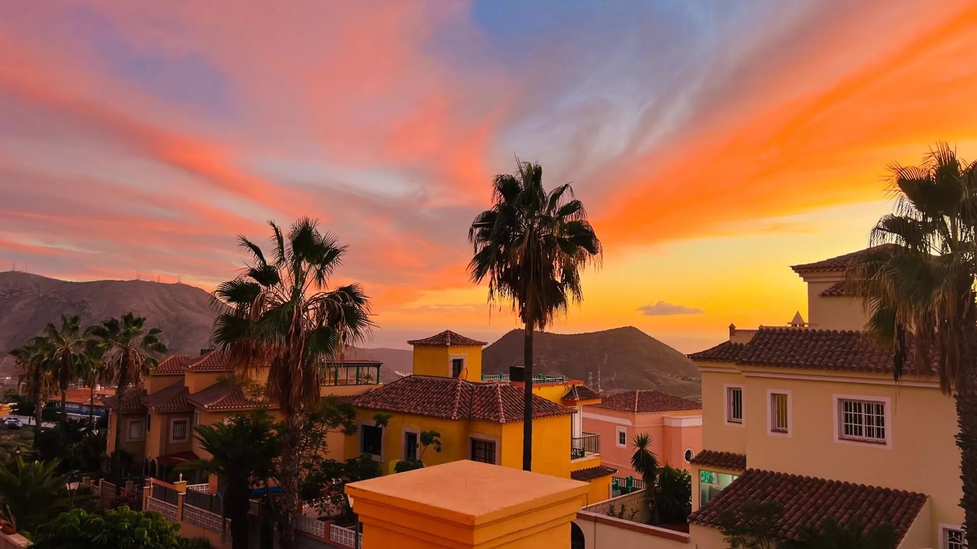 Villa Chayofa 0*,  España