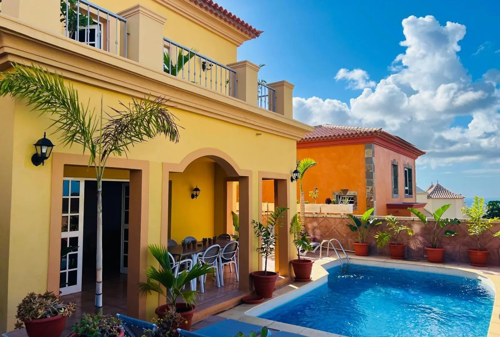 Villa Chayofa
