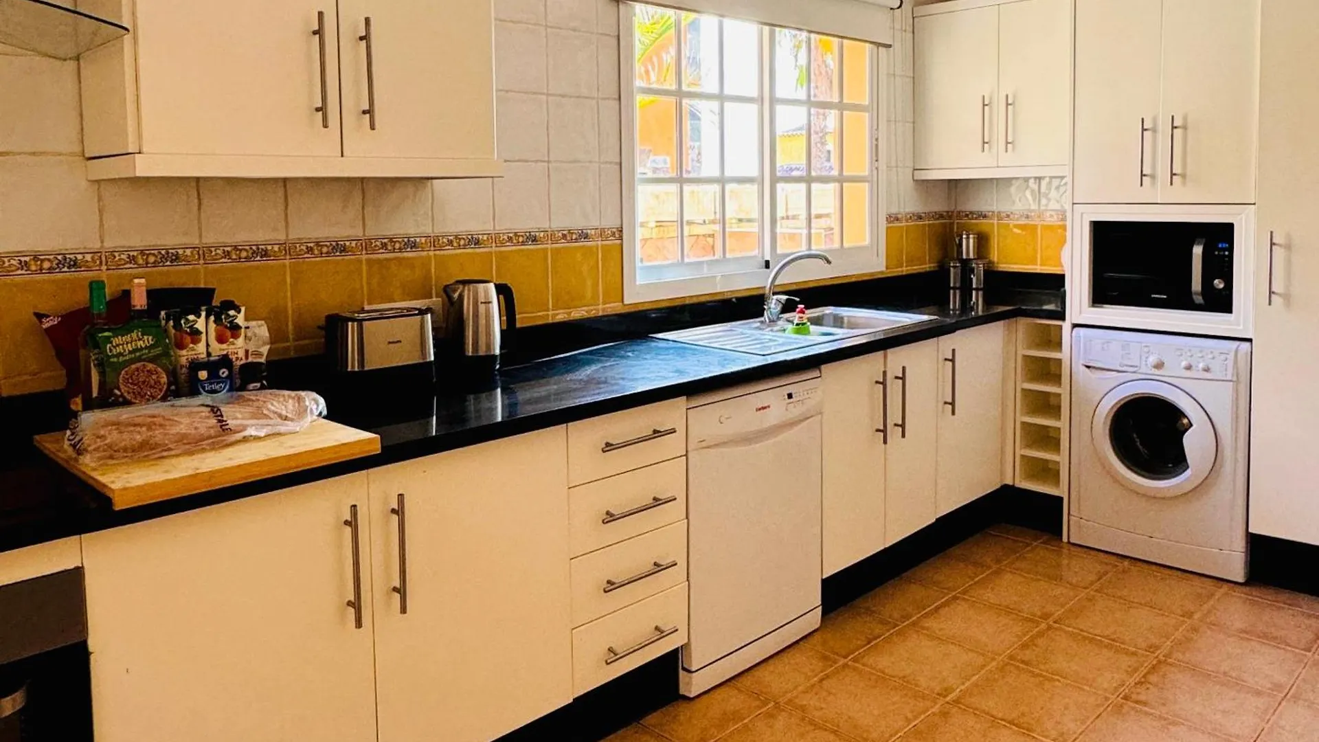 Villa Чайофа 0*,  Испания